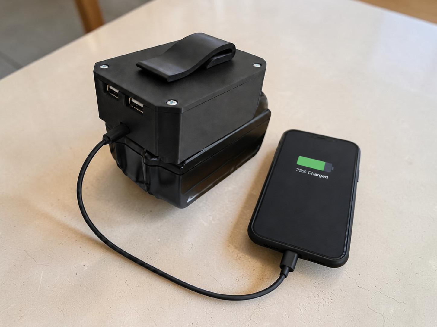Makita USB Adapter 65W Brzo Punjenje PowerBank